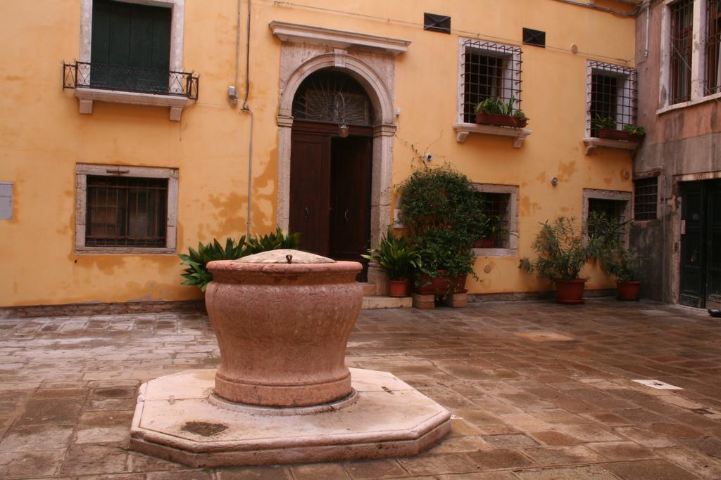 Casa Carlo Goldoni Apartment Venice Exterior photo